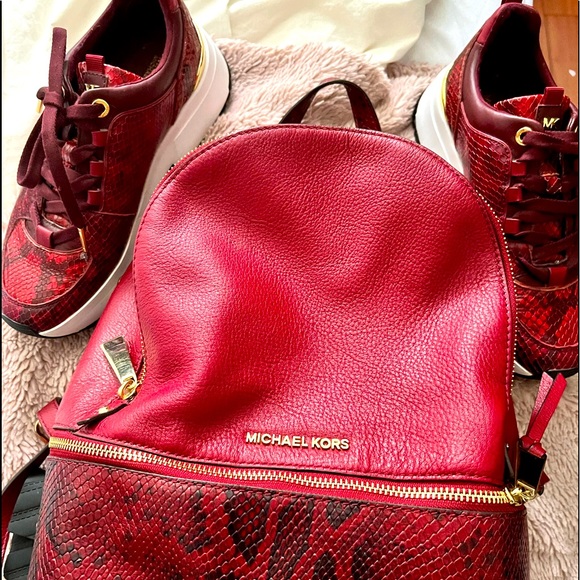 Mk medium Rhea backpack and shoes to match that are size 7. - Picture 1 of 1